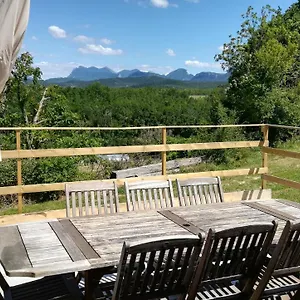 https://gite-du-rif-noir.hotels-rhonealpes.com