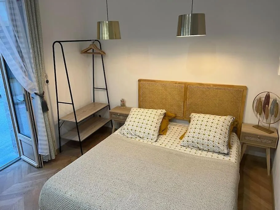 Appartement 4M Studio Jouques France